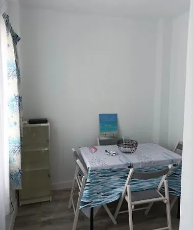 Apartment En El Casco Viejo De *